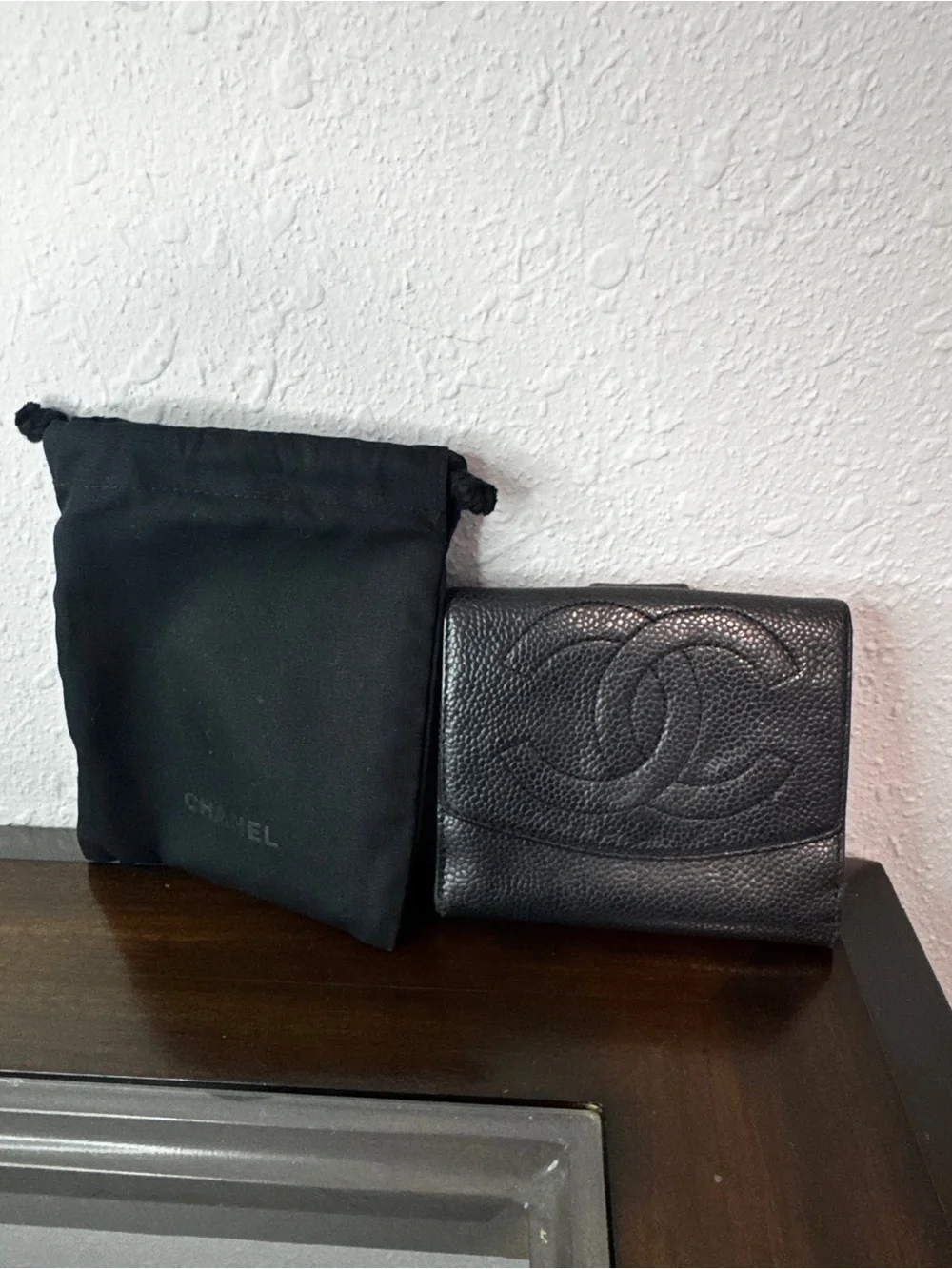 CHANEL Black Textured Caviar Leather Card Wallet with Interlocking CC